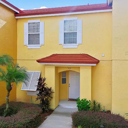 Stylish 3 Bedroom Townhome With Resort Amenities